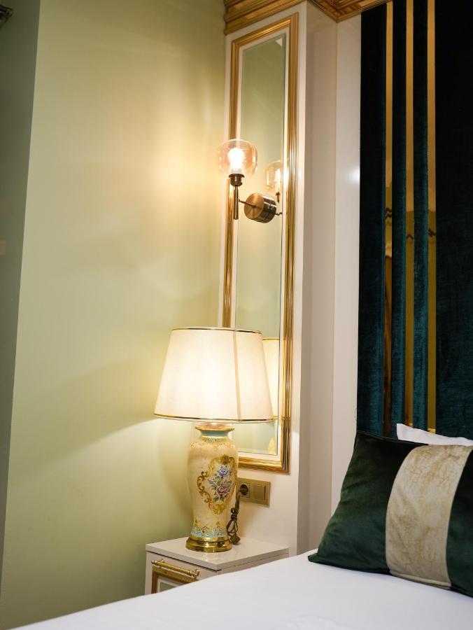 Whitemoon Hotel Suites Taksim Isztambul Kültér fotó