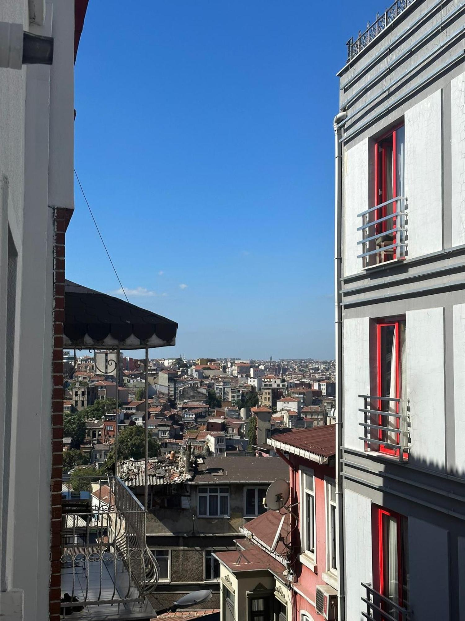 Whitemoon Hotel Suites Taksim Isztambul Kültér fotó