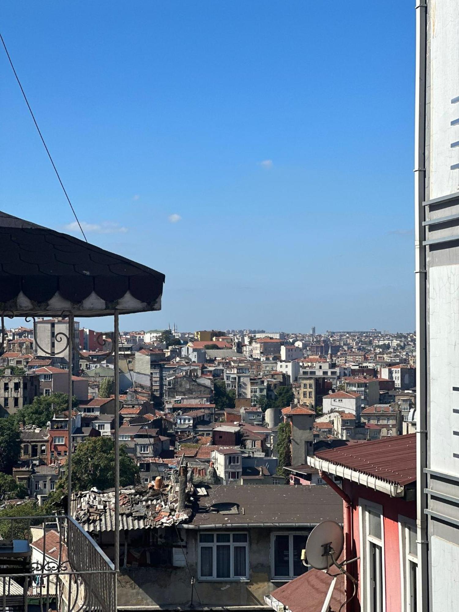 Whitemoon Hotel Suites Taksim Isztambul Kültér fotó